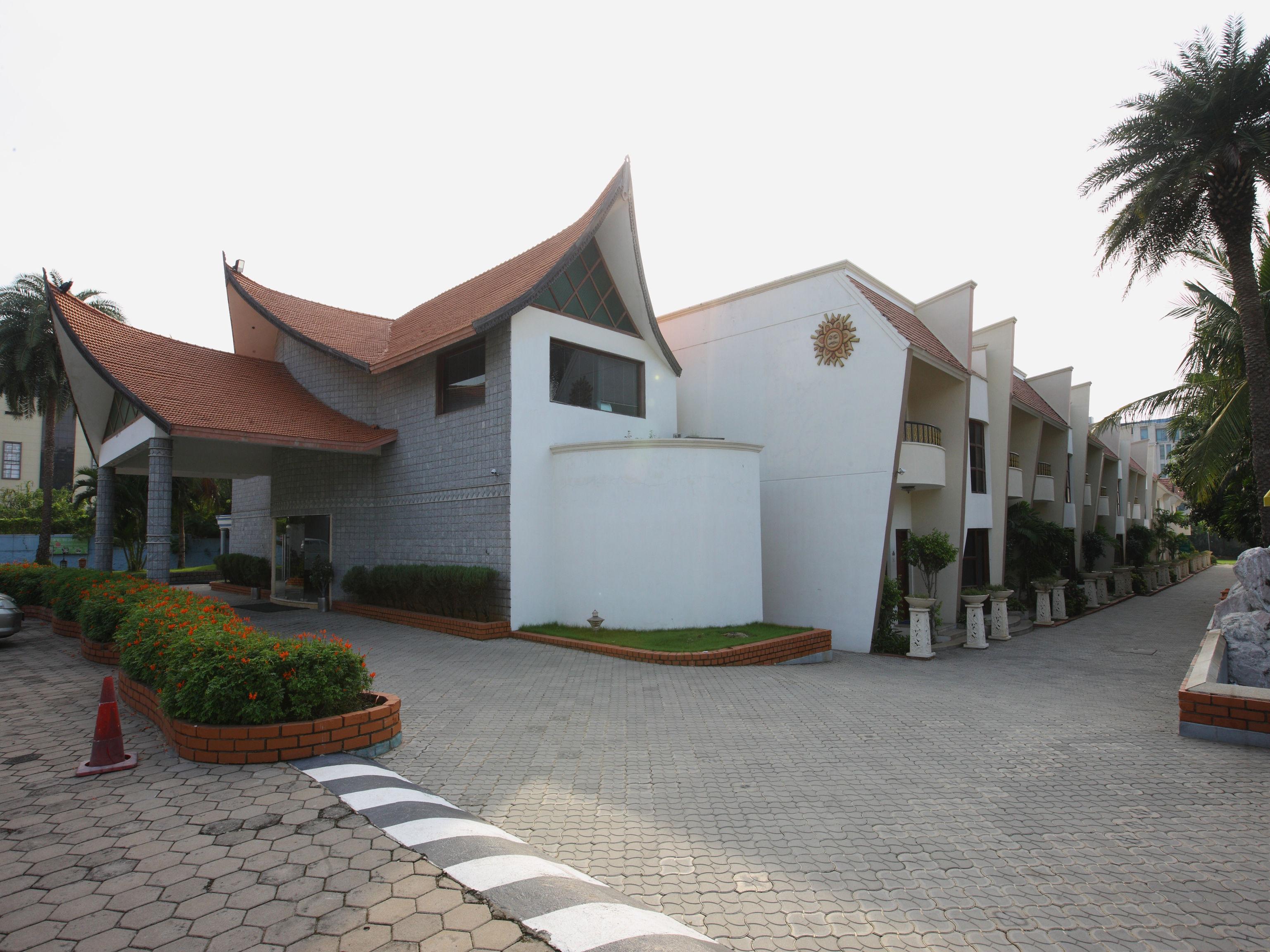 Capital O 6229 Ilara Hotels And Resorts Siruseri Exterior foto