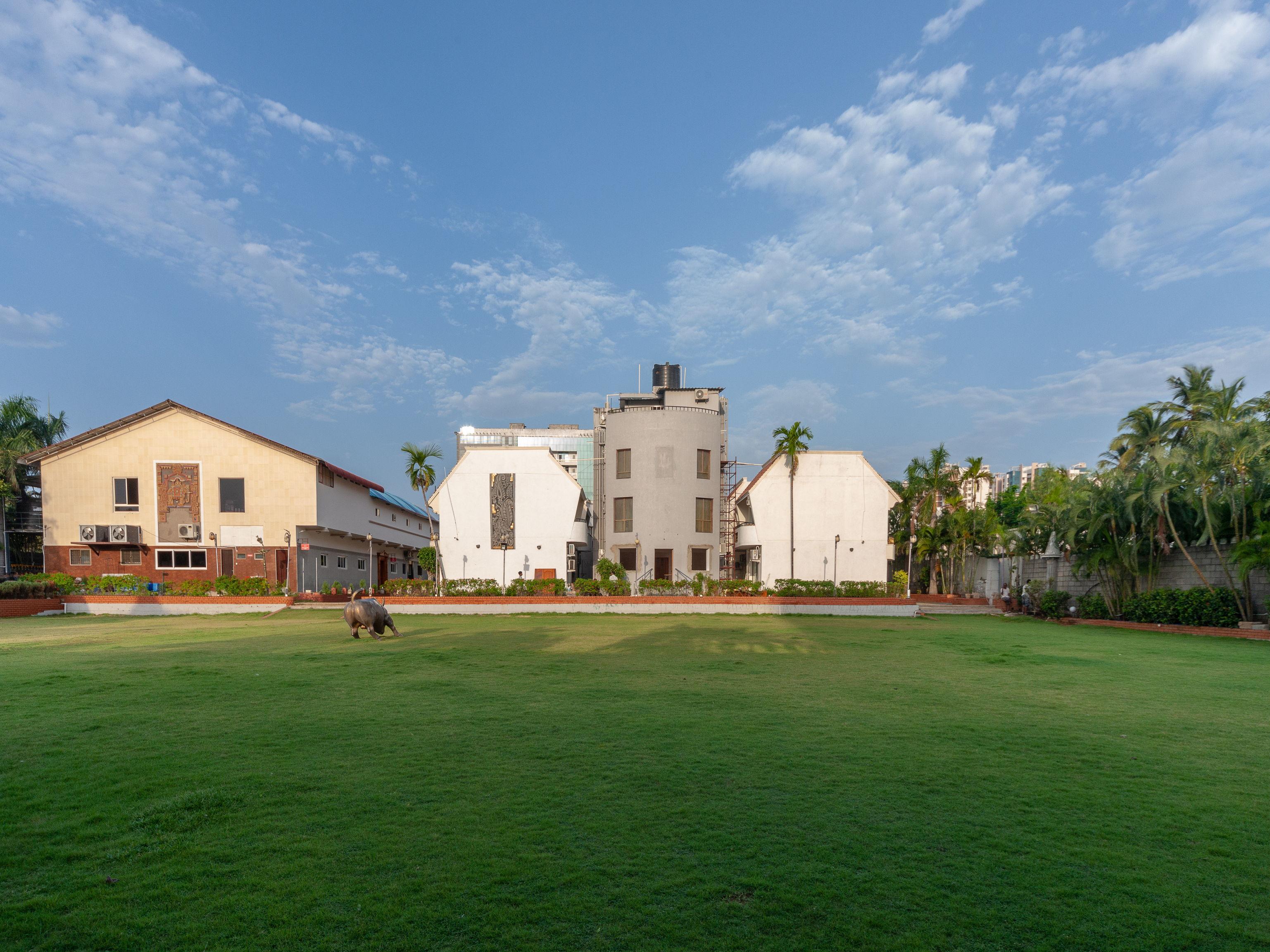 Capital O 6229 Ilara Hotels And Resorts Siruseri Exterior foto